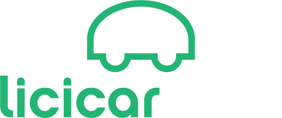 Imagen con fondo transparente donde aparece el logo de Licicar.com, compuesto por un coche en verde y las palabras Licicar.com en verde y blanco